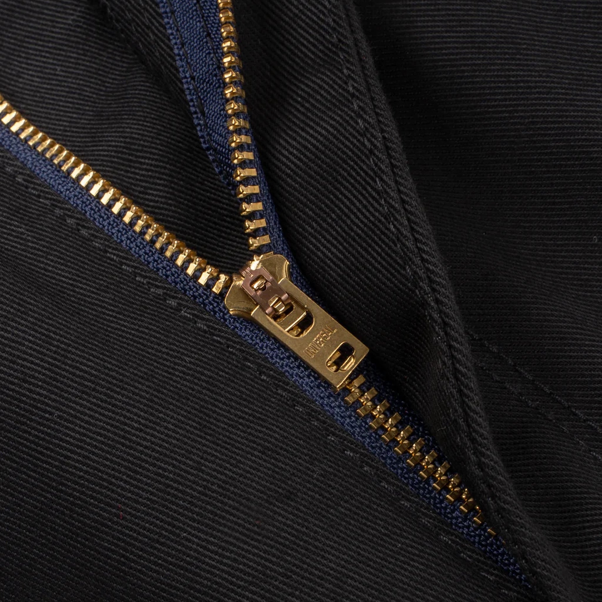IH-727-BLK 9oz Mercerised Selvedge Cotton Medium/High Rise Tapered Chinos - Black