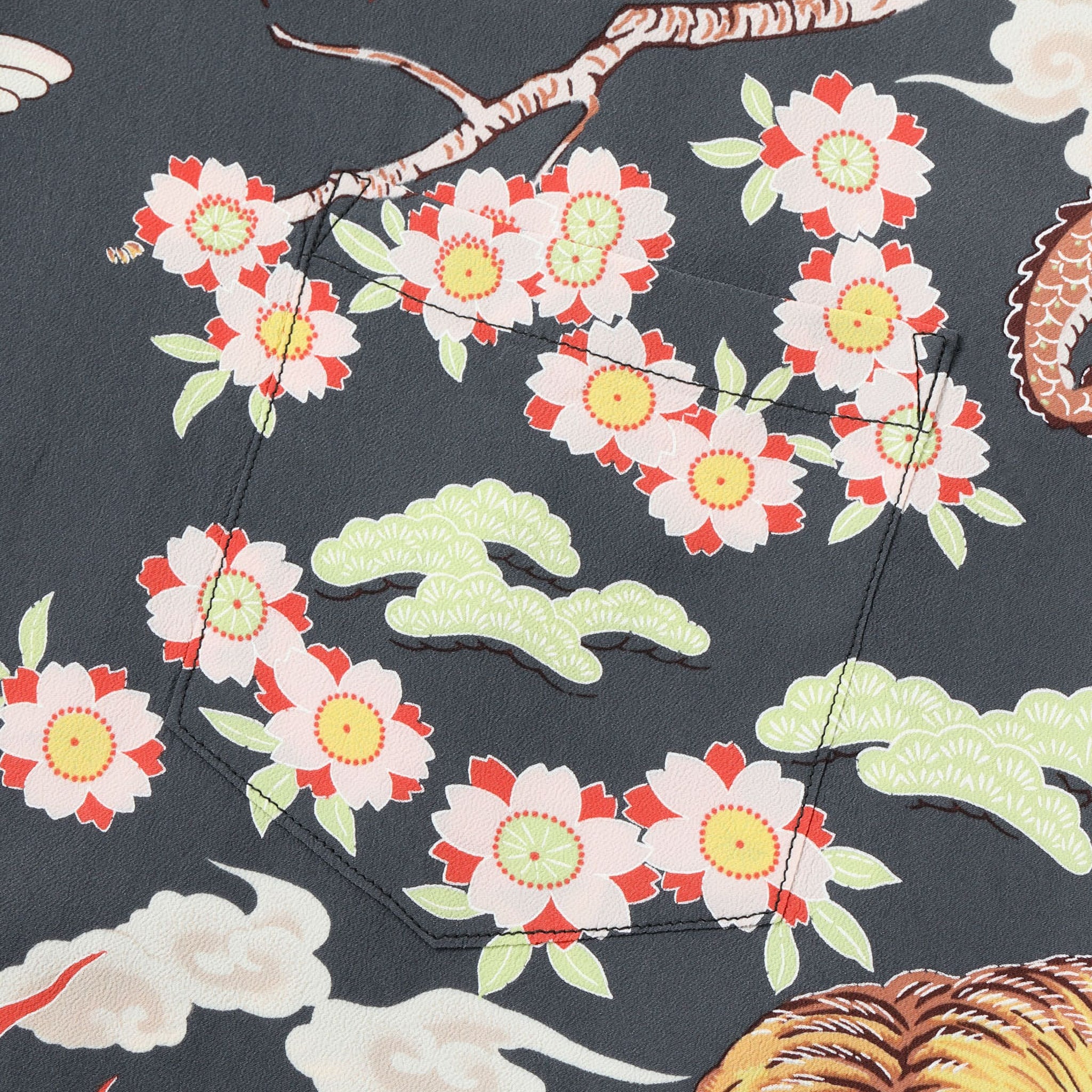 SS39414 The Triangular Fight Short Sleeve Hawaiian - Black