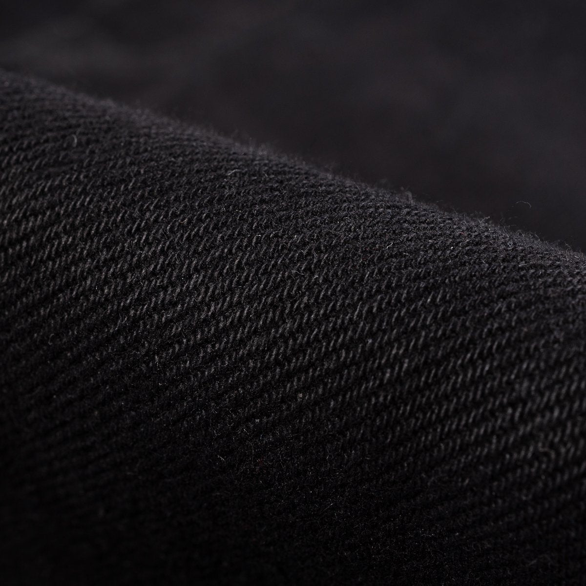 IH-888S-SBG 21oz Selvedge Denim Medium High Rise Tapered Cut Jeans Superblack Fades To Grey Fabric Detail