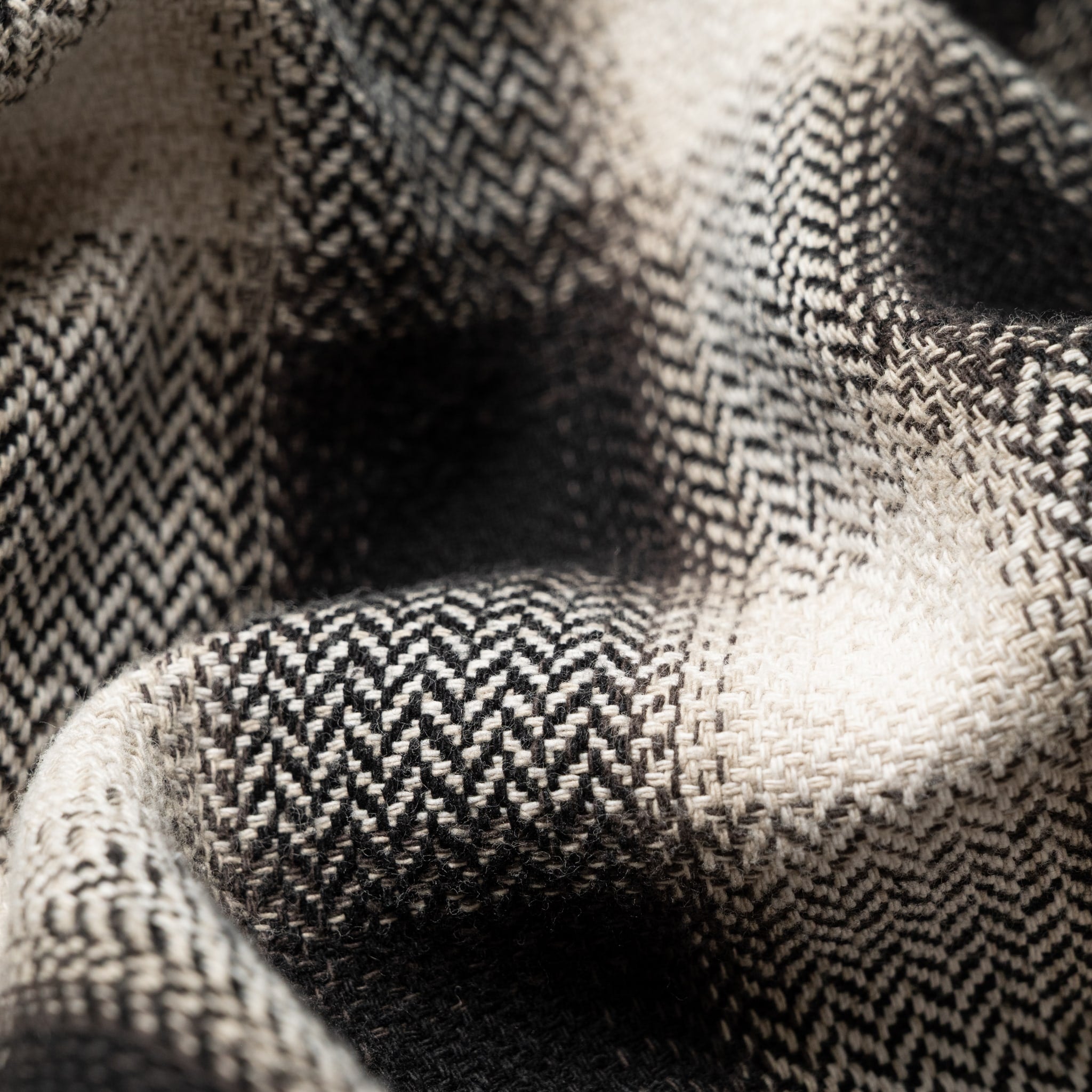 OC Relax Fit Heavyweight Flannel Shirt - Black Check