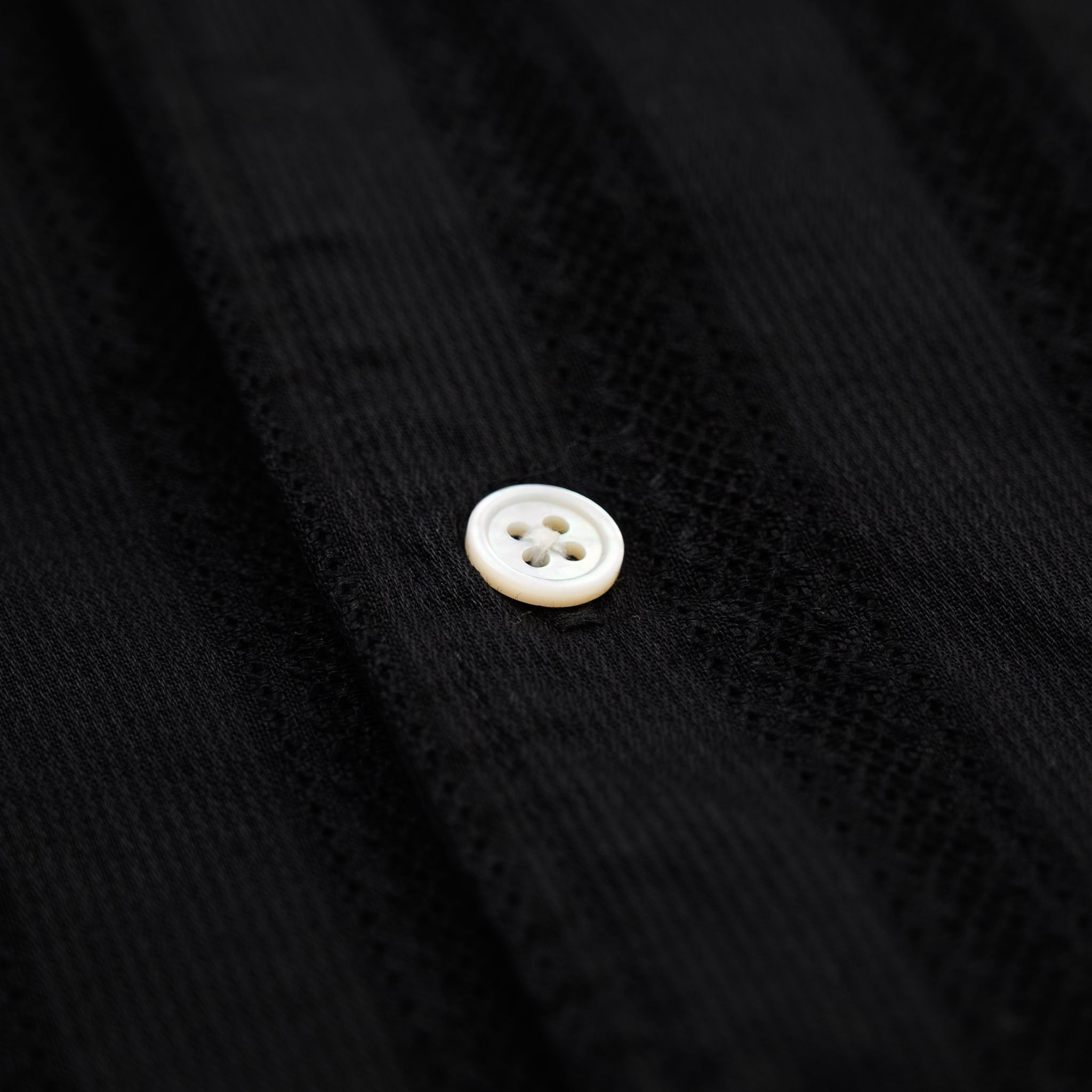 Leisure Shirt - Black Lace Weave