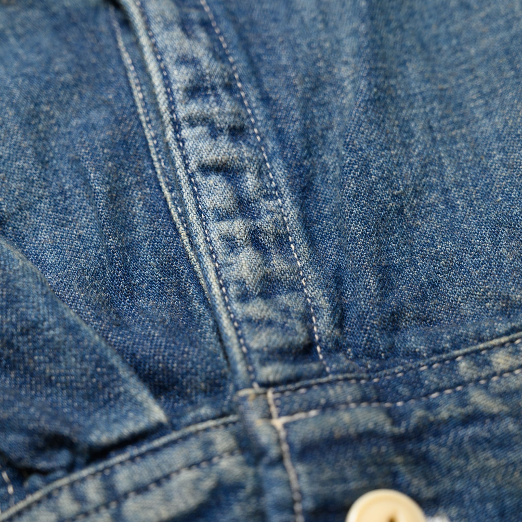 SC29474 Blue Denim Work Shirt Aged Model