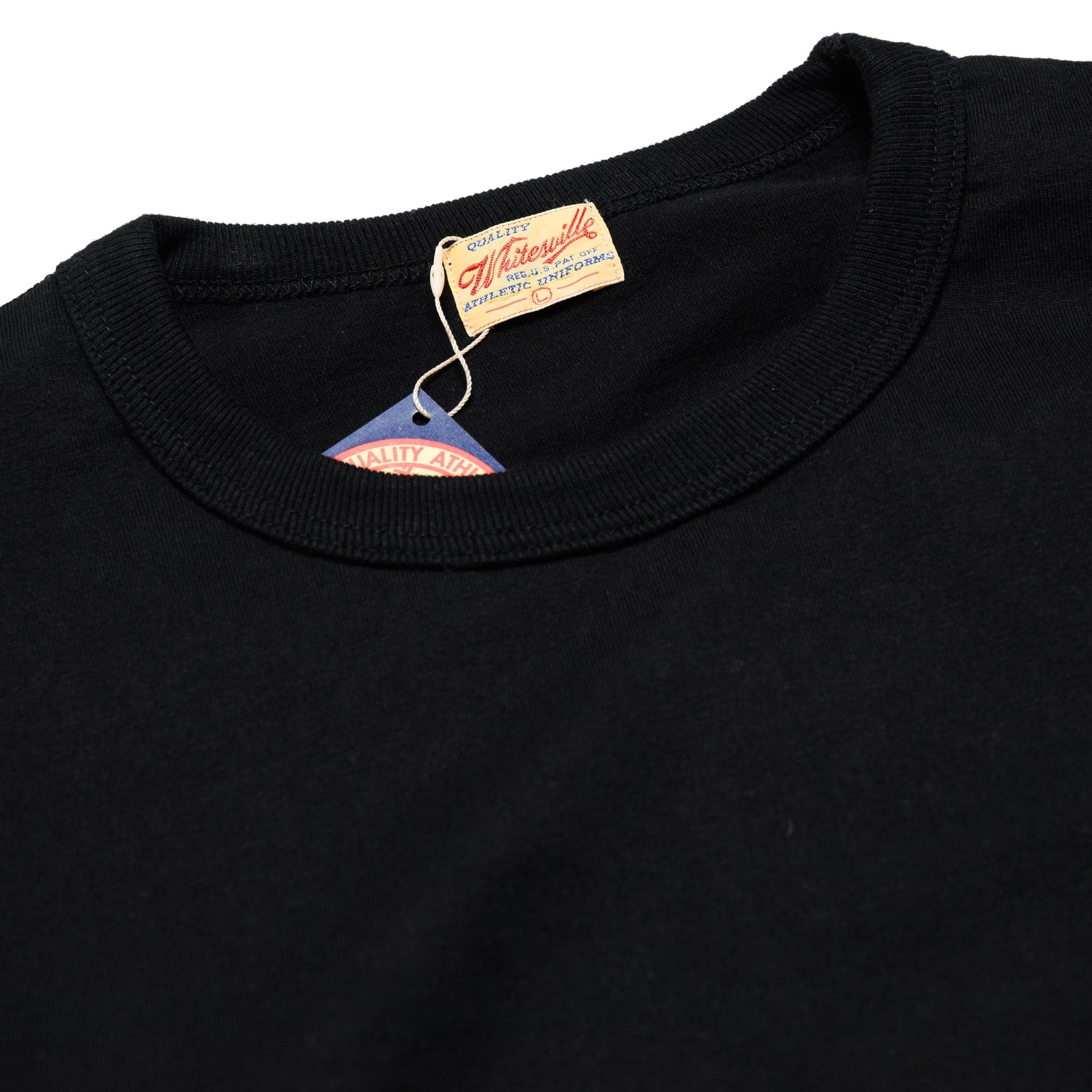 WV68849 Heavyweight Long Sleeve Pocket T-Shirt Black