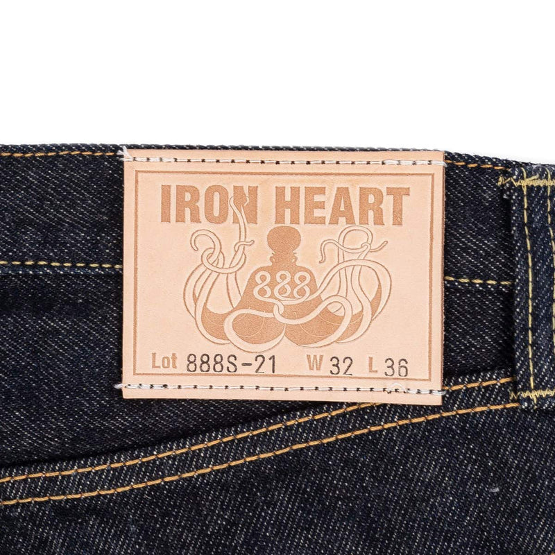 Iron Heart IH-888S-21 21oz Selvedge Denim Medium/High Rise Tapered Cut Jeans Indigo Leather Patch Detail